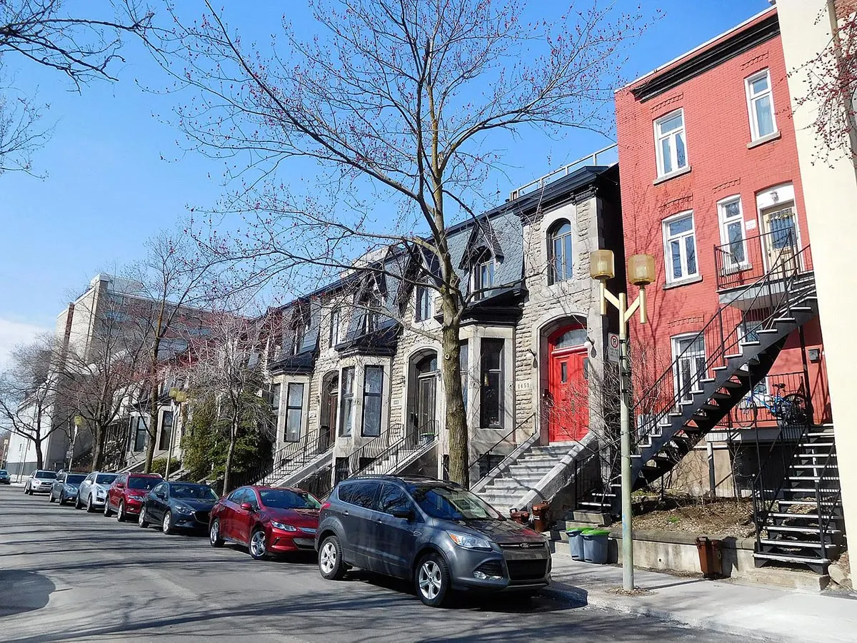 Aprenda a difícil arte de estacionar em Montreal: Guia Completo