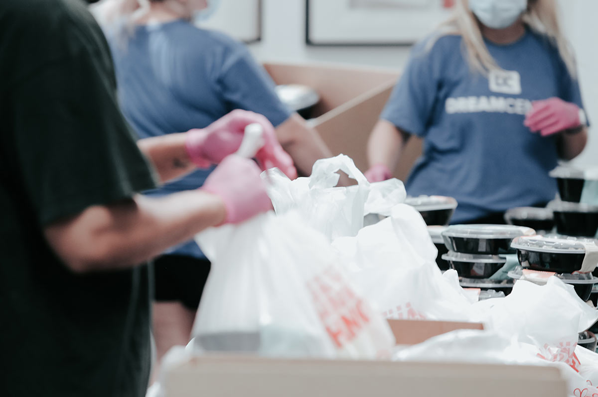 Como os bancos de alimentos em Quebec podem ajudar imigrantes recém-chegados