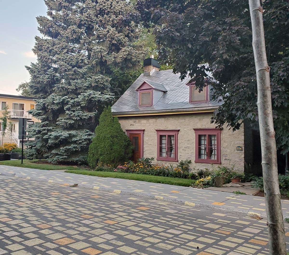 Casa situada na Boulevard Gouin Leste